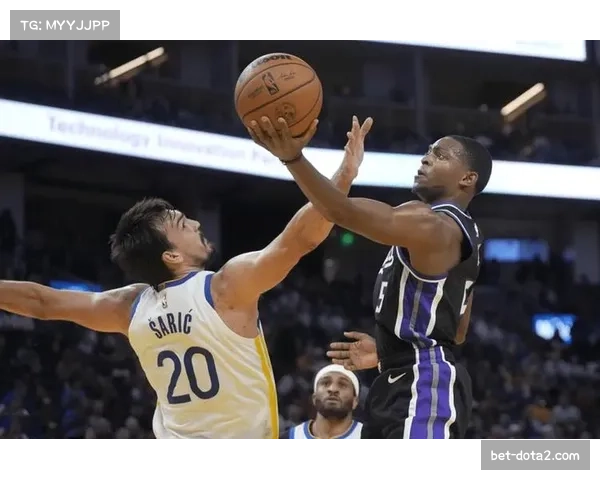 无限换防的代价:专家分析勇士队防守篮板率下滑的战术根源 无限换防的代价:专家分析勇士队防守篮板率下滑的战术根源